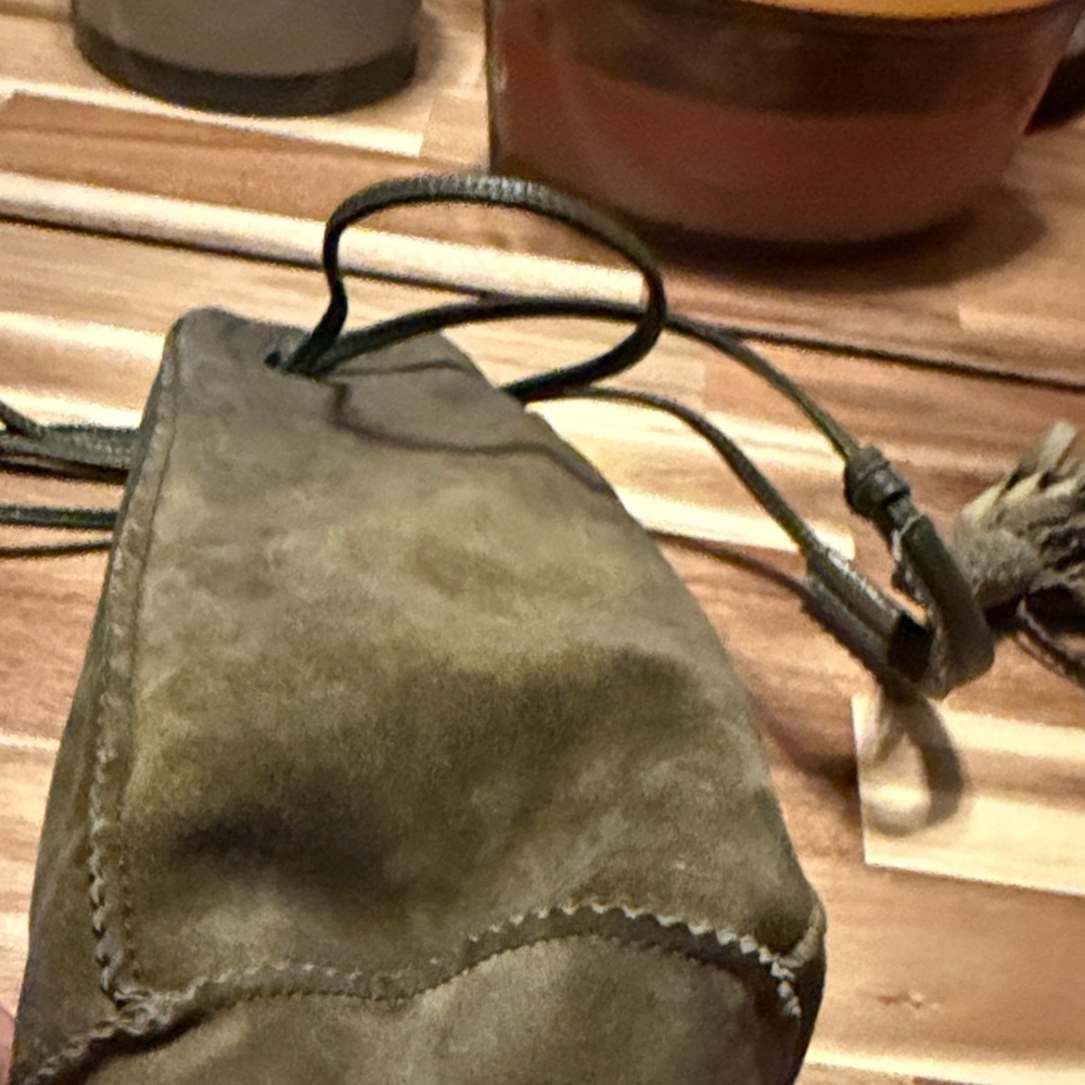 Bottega Veneta Olive Green Suede Shoulder Bag - Picture 5 of 9